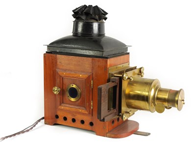 Lot 515 - A LATE 19TH CENTURY MAGIC LANTERN