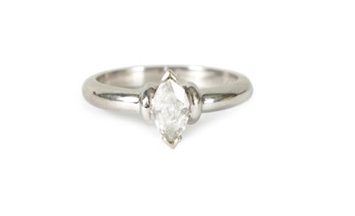 Lot 417 - AN 18CT WHITE GOLD MARQUISE CUT DIAMOND RING