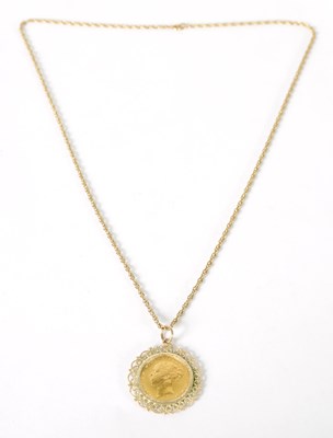 Lot 424 - A VICTORIAN GOLD SOVEREIGN PENDANT NECKLACE