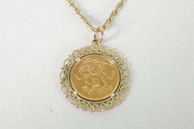 Lot 424 - A VICTORIAN GOLD SOVEREIGN PENDANT NECKLACE