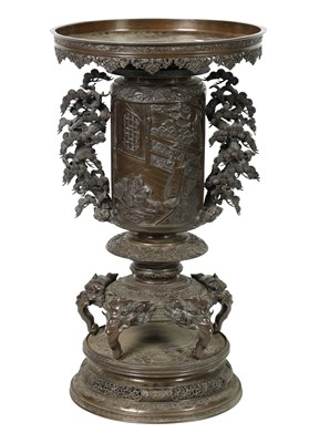 Lot 320 - A LARGE JAPANESE MEIJI PERIOD BRONZE VASE