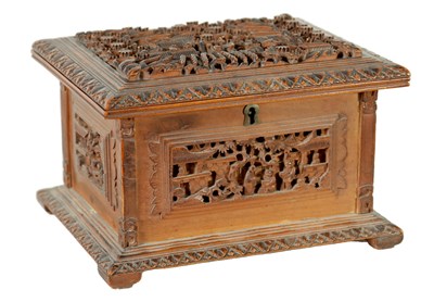 Lot 377 - A LATE 19TH CENTURY CHINESE EXPORT CARVED FRUITWOOD JEWELLERY  BOX