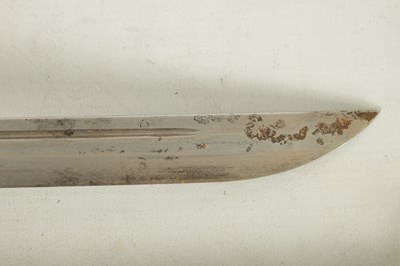 Lot 373 - A 19TH CENTURY MONGOLIAN DAGGER