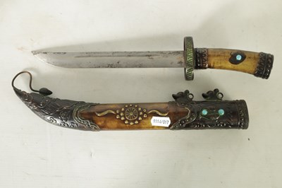 Lot 373 - A 19TH CENTURY MONGOLIAN DAGGER