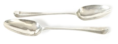 Lot 565 - A PAIR OF GEORGE III SCROLL-BACK SILVER SPOONS