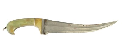 Lot 596 - A FINE LATE 18TH/EARLY 19TH CENTURY MUGHAL JADE-HILTED PESH KABZ DAGGER