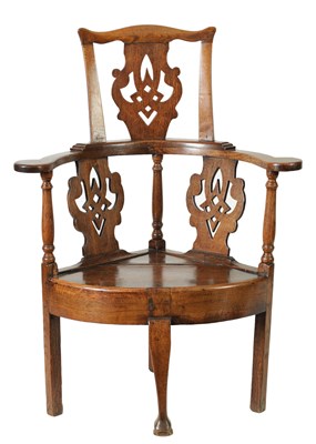 Lot 1359 - AN EARLY 18TH CENTURY COUNTRY OAK CORNER CHAIR