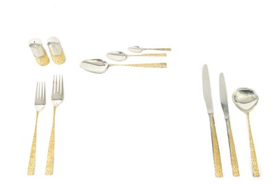 Lot 514 - AN EXCEPTIONAL AND RARE STUART DEVLIN SILVER AND SILVER GILT TWELVE PLACE CANTEEN OF CUTLERY