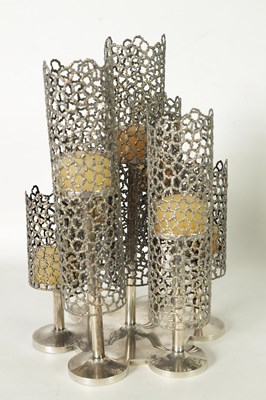 Lot 492 - AN EXCEPTIONAL AND RARE STUART DEVLIN SILVER AND SILVER GILT ILLUMINATED TABLE CENTREPIECE