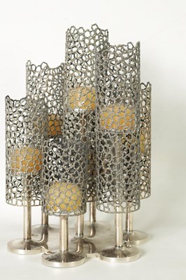 Lot 492 - AN EXCEPTIONAL AND RARE STUART DEVLIN SILVER AND SILVER GILT ILLUMINATED TABLE CENTREPIECE