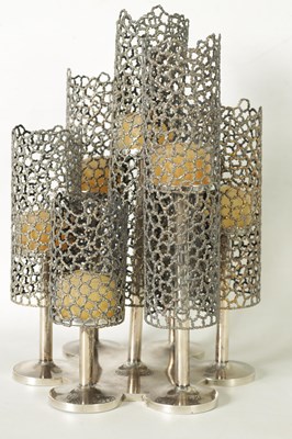 Lot 492 - AN EXCEPTIONAL AND RARE STUART DEVLIN SILVER AND SILVER GILT ILLUMINATED TABLE CENTREPIECE