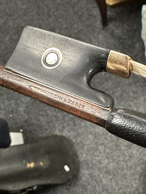 Lot 716 - A FRENCH GOLD MOUNTED VIOLIN BOW SIGNED CLAUDE THOMASSIN PARIS