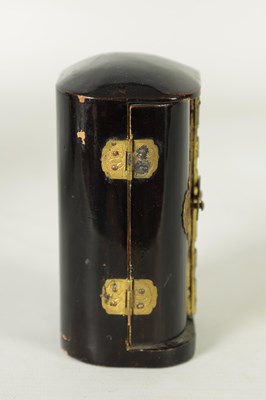 Lot 290 - A 19TH CENTURY JAPANESE ZUSHI/PORTABLE SHRINE