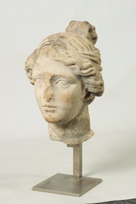 Lot 816 - AN EARLY NEO-CLASSICAL SCHOOL CARVED STONE HEAD