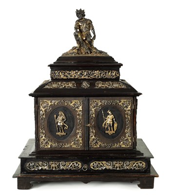Lot 809 - A RARE EARLY 18TH CENTURY GERMAN EBONISED AND FRUITWOOD AND SILVER MOUNTED MINIATURE TABLE CABINET