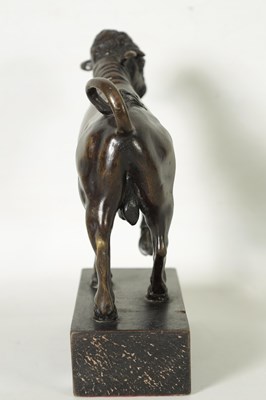 Lot 893 - AN 18TH/19TH CENTURY BRONZE SCULPTURE OF A PACING BULL