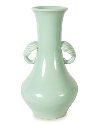 Lot 211 - A JAPANESE MEIJI PALE GREEN CELADON GLAZE BULBOUS VASE