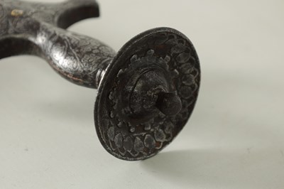 Lot 610 - A 19TH CENTURY INDO-PERSIAN STEEL TALWAR