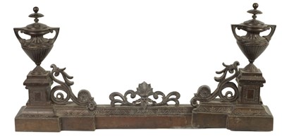 Lot 424 - A 19TH CENTURY FRENCH BRONZE ADJUSTABLE HEARTH FENDER