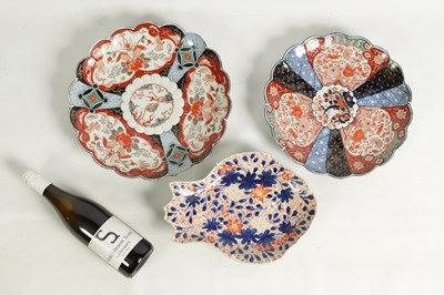 Lot 274 - THREE LATE 19TH CENTURY IMARI SHALLOW DISHES