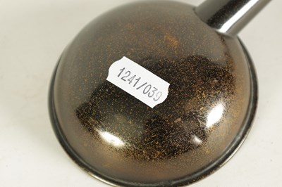 Lot 513 - AN EARLY 20TH CENTURY METAL EAR TRUMPET HEARING AID