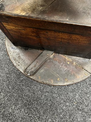 Lot 1042 - AN UNUSUAL 18TH CENTURY ELM CRICKET TABLE