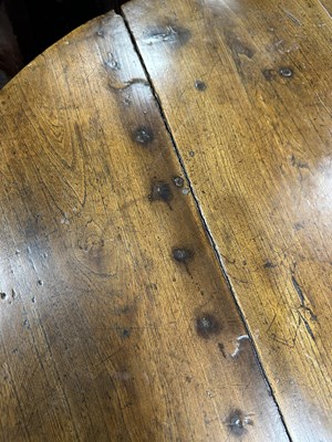Lot 1042 - AN UNUSUAL 18TH CENTURY ELM CRICKET TABLE