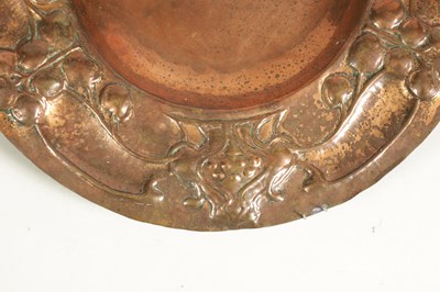 Lot 579 - AN ARTS AND CRAFTS COPPER CHARGER BY G. HAMS DATED 1905