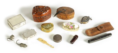 Lot 184 - A COLLECTION OF SMALL BOXES AND ACCESSORIES