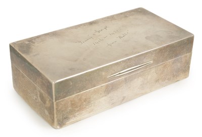 Lot 260 - A GEORGE V SILVER CIGARETTE BOX