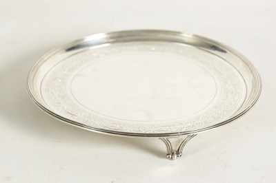 Lot 321 - A GEORGE III SILVER SALVER