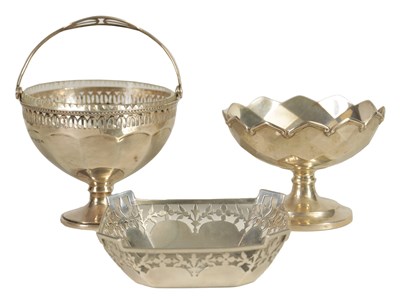 Lot 351 - A GEORGE V PEDESTAL SILVER SWEETMEAT BASKET