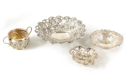 Lot 359 - A COLLECTION OF FOUR SILVER ITEMS