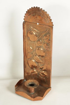 Lot 576 - AN ARTS AND CRAFTS COPPER WALL SCONCE