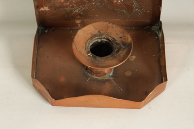 Lot 576 - AN ARTS AND CRAFTS COPPER WALL SCONCE