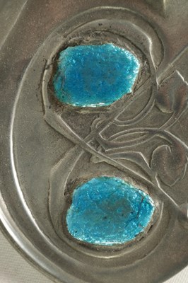 Lot 572 - AN ARTS AND CRAFTS TUDRIC PEWTER PEN AND INK STAND