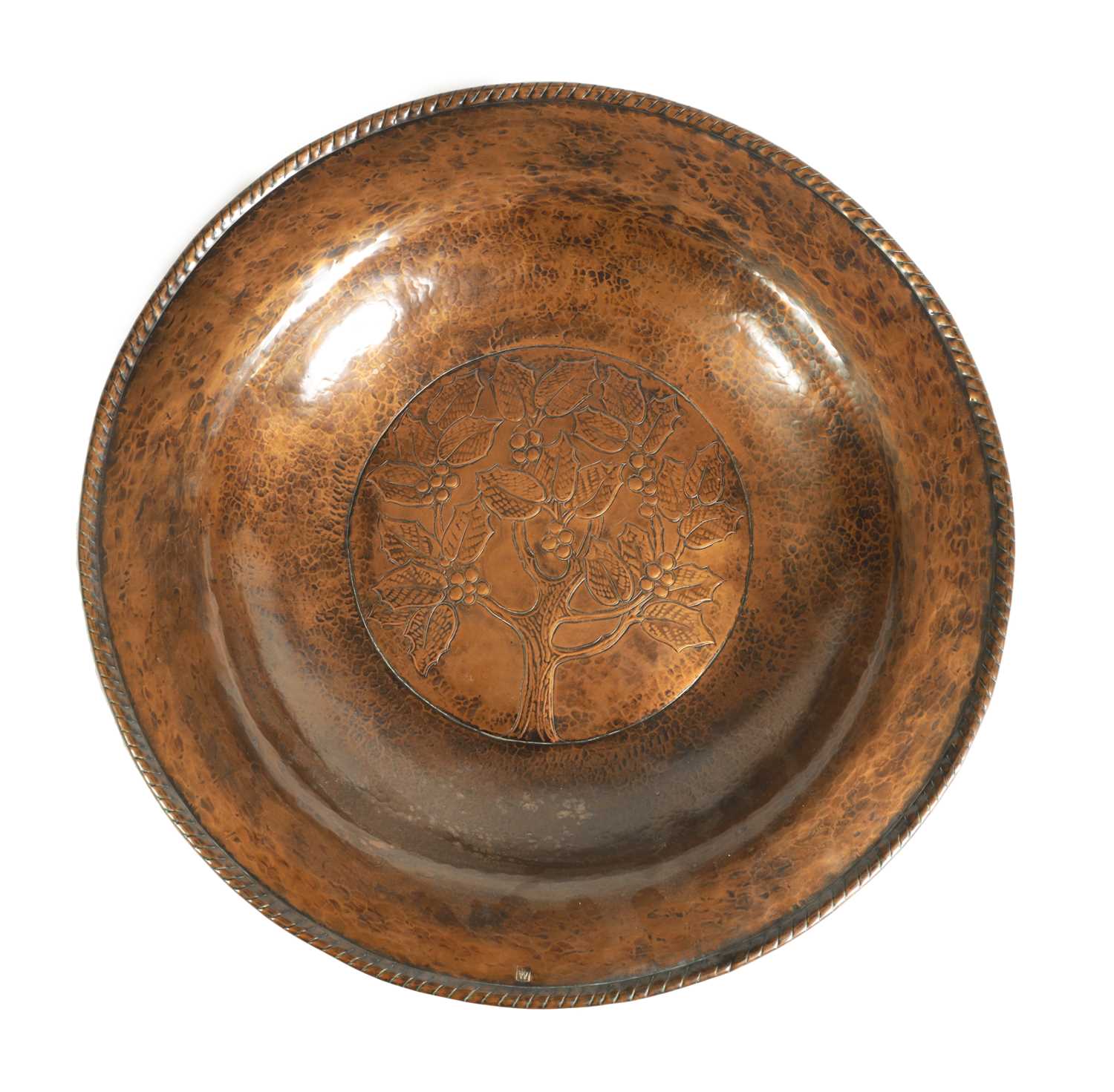 Lot 580 - A STYLISH ARTS AND CRAFTS HAMMERED PEWTER LARGE HANGING DISH