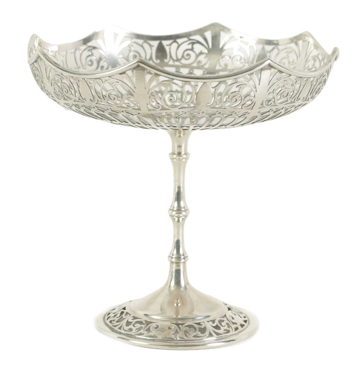 Lot 233 - AN EDWARD VII SILVER PEDESTAL FRUIT DISH