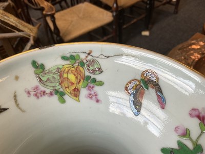 Lot 179 - A GOOD PAIR OF 19TH CENTURY CHINESE TWO-HANDLED TAPERED VASES