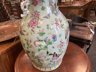 Lot 179 - A GOOD PAIR OF 19TH CENTURY CHINESE TWO-HANDLED TAPERED VASES