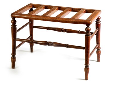 Lot 982 - A 19TH CENTURY MAHOGANY LUGGAGE RACK