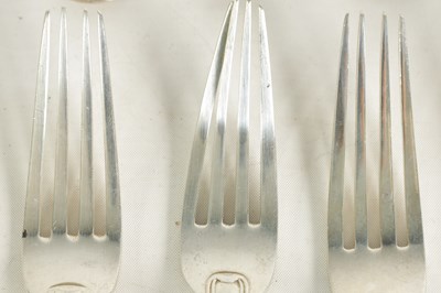 Lot 255 - A VICTORIAN 84 PIECE PART CANTEEN OF SILVER TABLE CUTLERY