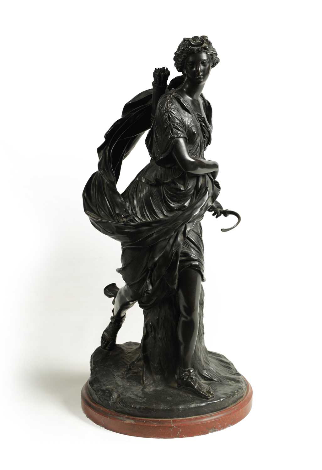 Lot 592 - A 19TH CENTURY BRONZE FIGURE DEPICTING DIANA 'THE GODDESS OF THE HUNT'