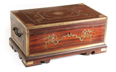 Lot 870 - AN 18TH/EARLY 19TH CENTURY BRASS INLAID ANGLO INDIAN HARDWOOD FITTED BOX