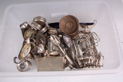 Lot 344 - A BOXED COLLECTION OF SILVER PLATED WARES...
