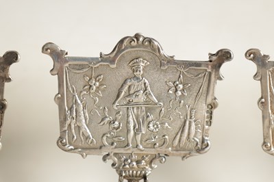 Lot 390 - A SET OF EIGHT LATE 19TH CENTURY CONTINENTAL SILVER MENU HOLDERS