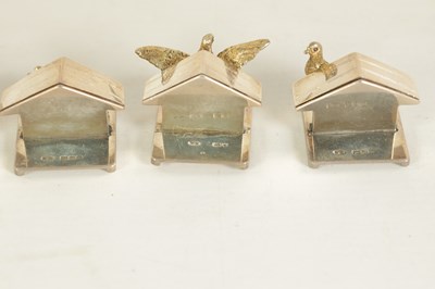 Lot 373 - A FINE CASED SET OF SIX SILVER GILT DOVE MENU HOLDERS