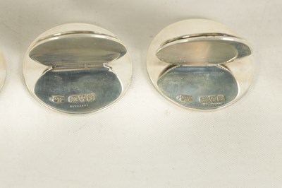 Lot 430 - A FINE CASED SET OF FOUR SILVER AND ENAMEL HORSE MENU HOLDERS