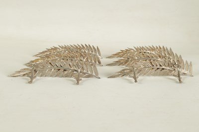 Lot 337 - A SET OF SIX LATE 19TH CENTURY SILVER GILT FERN AND BUTTERFLY MENU HOLDERS