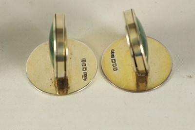 Lot 344 - A CASED SET OF FOUR SILVER AND MOTHER OF PEARL SHAMROCK MENU HOLDERS